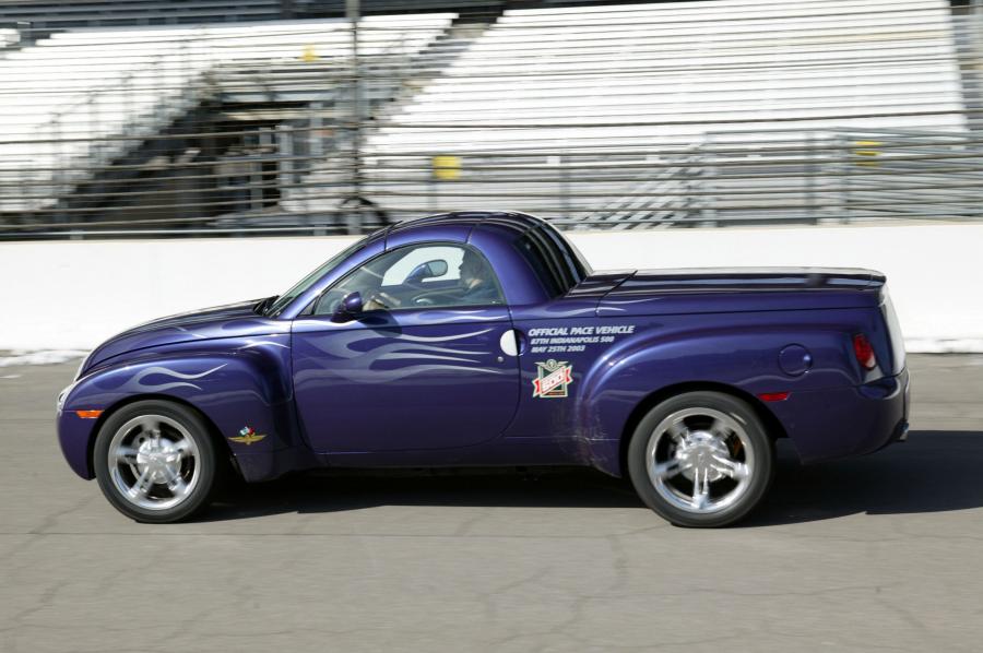  Chevrolet SS R Indianapolis Pace Car 2003 года  (фото 17 из 35)